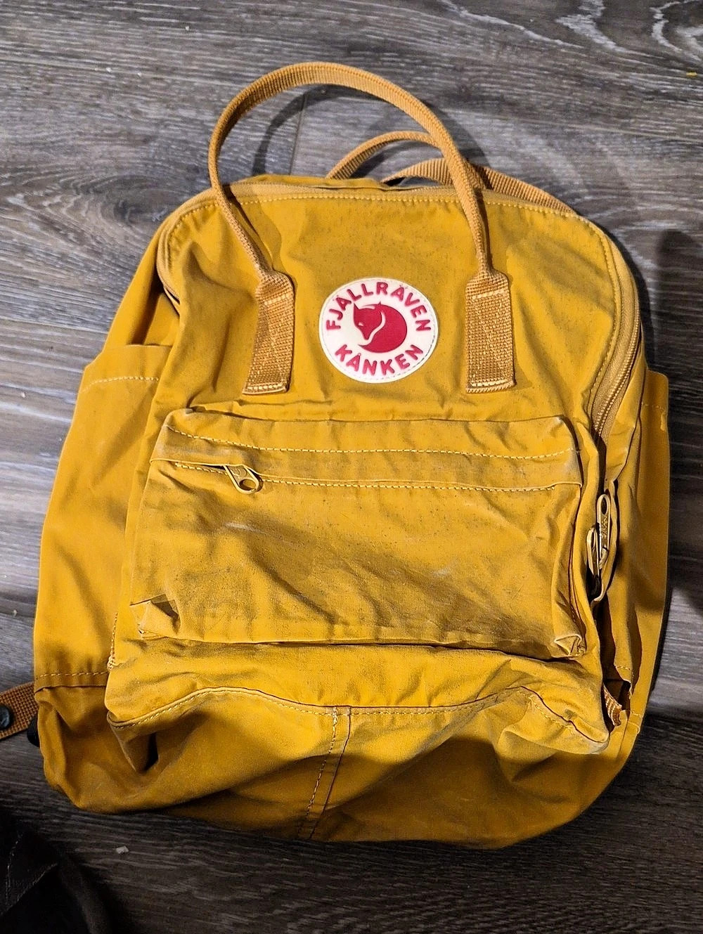 Fjallraven Kånken Classic Backpack in Yellow Needs To Clean